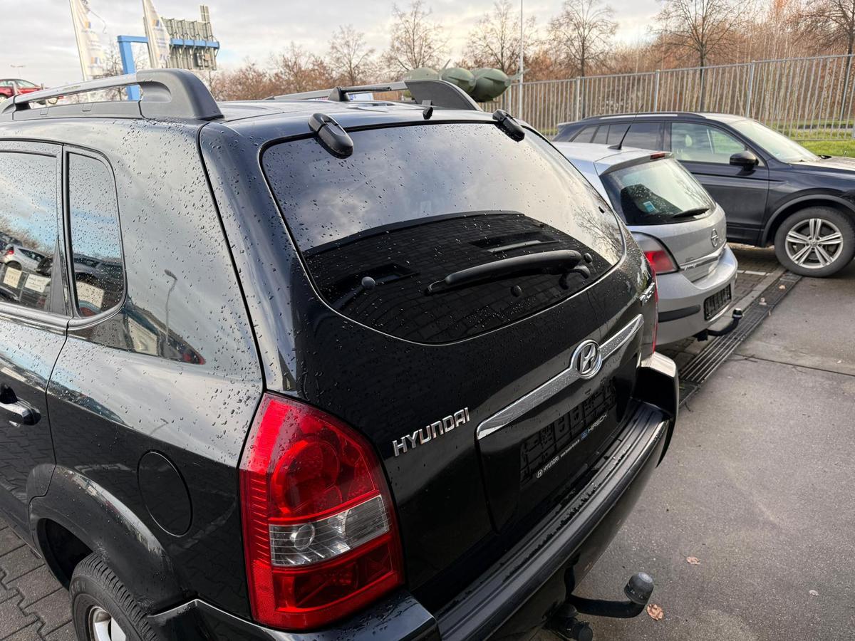 Hyundai Tucson JM original Heckklappe ohne Scheibe EB Ebony Black Rohbau BJ06